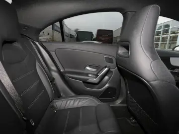 MERCEDES-BENZ CLA 250 e Coupé AMG Night Panorama Sit&hellip;
