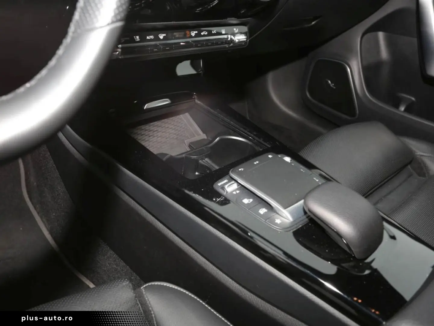 MERCEDES-BENZ CLA 250 e Coupé AMG Night Panorama Sit&hellip;