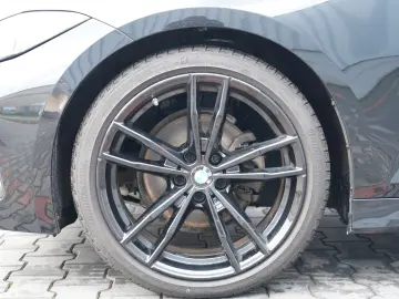 BMW 320d xDrive M Sport SCHIEBEDACH H&K KAM AHK HUD