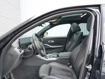 BMW 320d xDrive M Sport SCHIEBEDACH H&K KAM AHK HUD