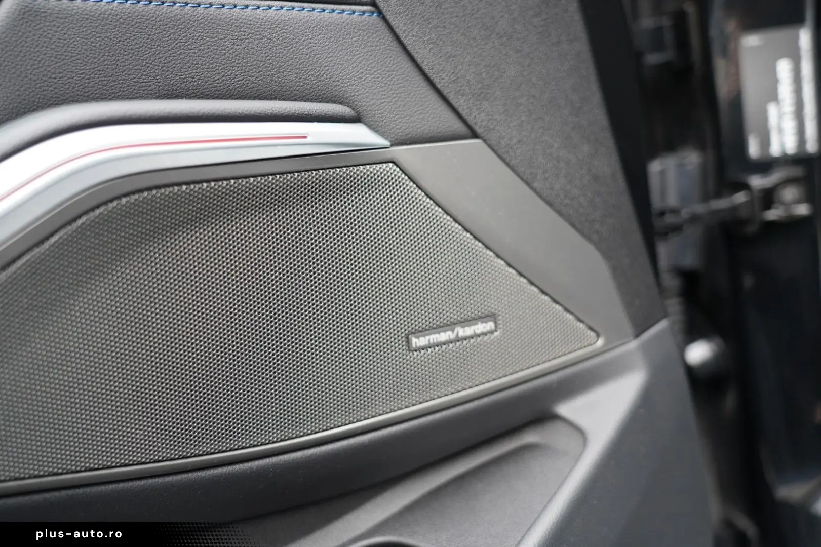 BMW 320d xDrive M Sport SCHIEBEDACH H&K KAM AHK HUD