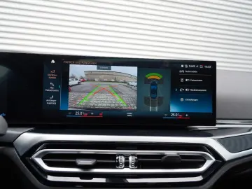 BMW 320d xDrive M Sport SCHIEBEDACH H&K KAM AHK HUD