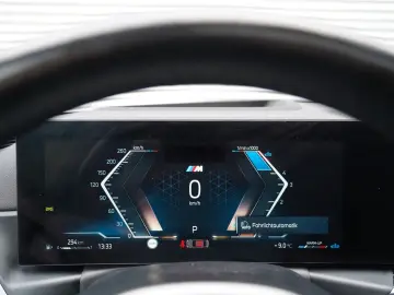 BMW 320d xDrive M Sport SCHIEBEDACH H&K KAM AHK HUD