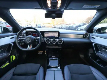 MERCEDES-BENZ CLA 180 Coupé AMG Sport Advanced  Dist&hellip;