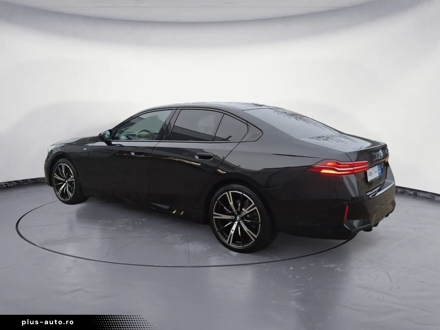 BMW 520d Navi Tempom.aktiv Bluetooth PDC HeadUp