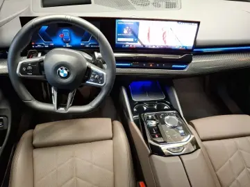 BMW 520d Navi Tempom.aktiv Bluetooth PDC HeadUp