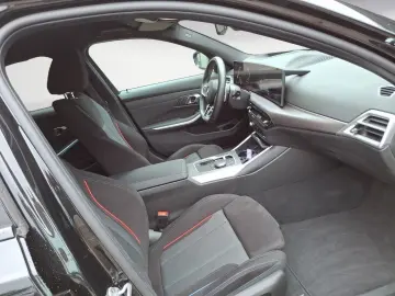 BMW 320d xDrive Automatik Navi Tempom.aktiv AHK HIFI