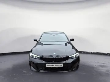 BMW 320d xDrive Automatik Navi Tempom.aktiv AHK HIFI