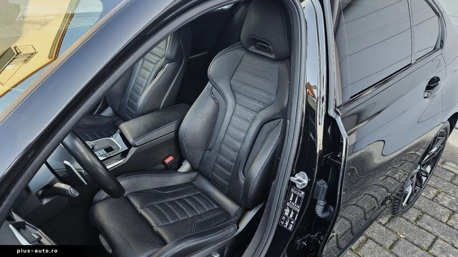 BMW Limousine 320 d xDrive M Sport HUD Sportsitze