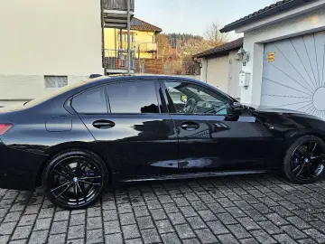 BMW Limousine 320 d xDrive M Sport HUD Sportsitze
