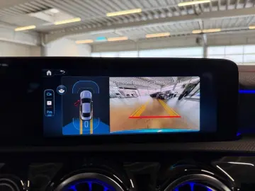 MERCEDES-BENZ CLA 200 AMG  SHZ KAMERA PDC  MBUX LED AMBIENTE