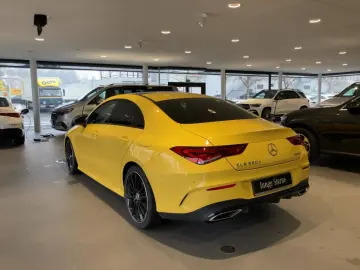 MERCEDES-BENZ CLA 220 d 4M Coupé AMG NIGHT PANO AMBI LED KAM
