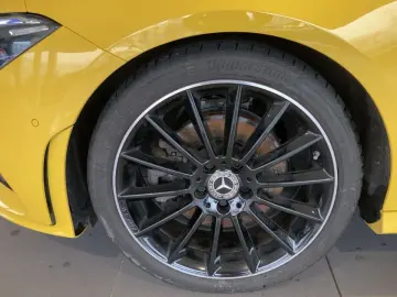 MERCEDES-BENZ CLA 220 d 4M Coupé AMG NIGHT PANO AMBI LED KAM