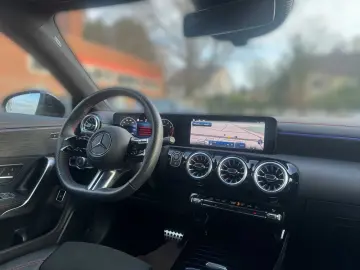 MERCEDES-BENZ CLA 180 AMG AdvPlus MBUX Night Distr L&hellip;