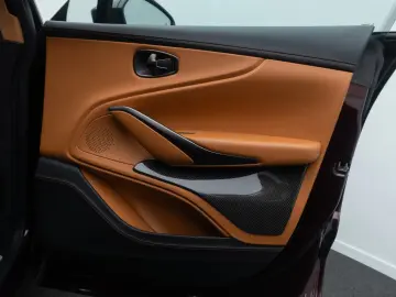 Aston Martin DBX 4.0 V8 ACC 360  Bi-LED Elegance