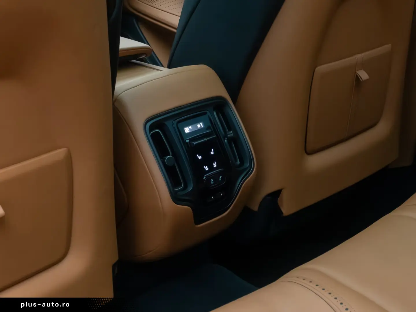 Aston Martin DBX 4.0 V8 ACC 360  Bi-LED Elegance