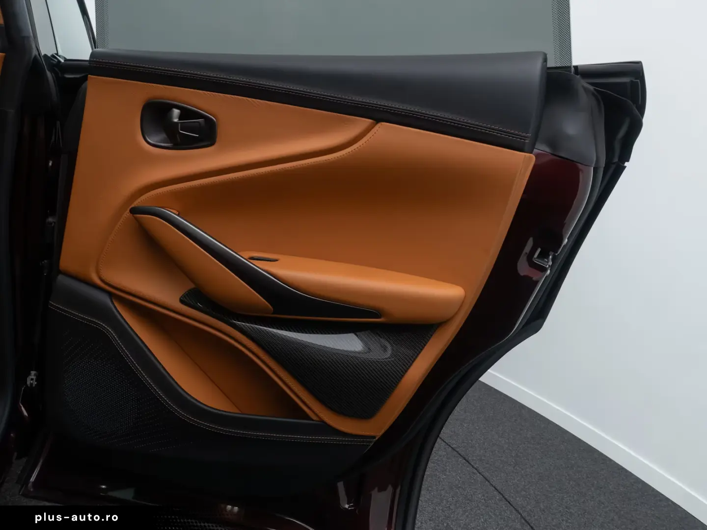 Aston Martin DBX 4.0 V8 ACC 360  Bi-LED Elegance