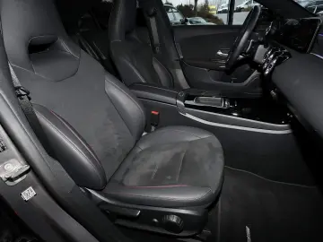 MERCEDES-BENZ CLA 200 Coupé AMG 19 ZOLL MULTIBEAM NI&hellip;