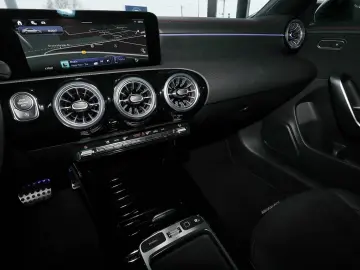 MERCEDES-BENZ CLA 200 Coupé AMG 19 ZOLL MULTIBEAM NI&hellip;