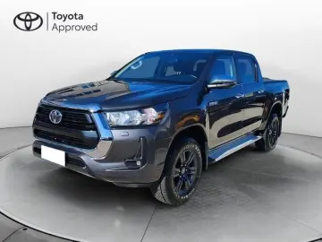 TOYOTA Toyota Hilux 2.4 d-4d C&C 4x4 Lounge