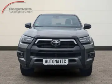TOYOTA Hilux Double Cab Invincible 4x4 2.8 D-4D EU6d  L