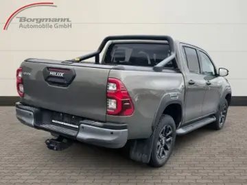 TOYOTA Hilux Double Cab Invincible 4x4 2.8 D-4D EU6d  L