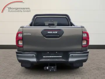 TOYOTA Hilux Double Cab Invincible 4x4 2.8 D-4D EU6d  L