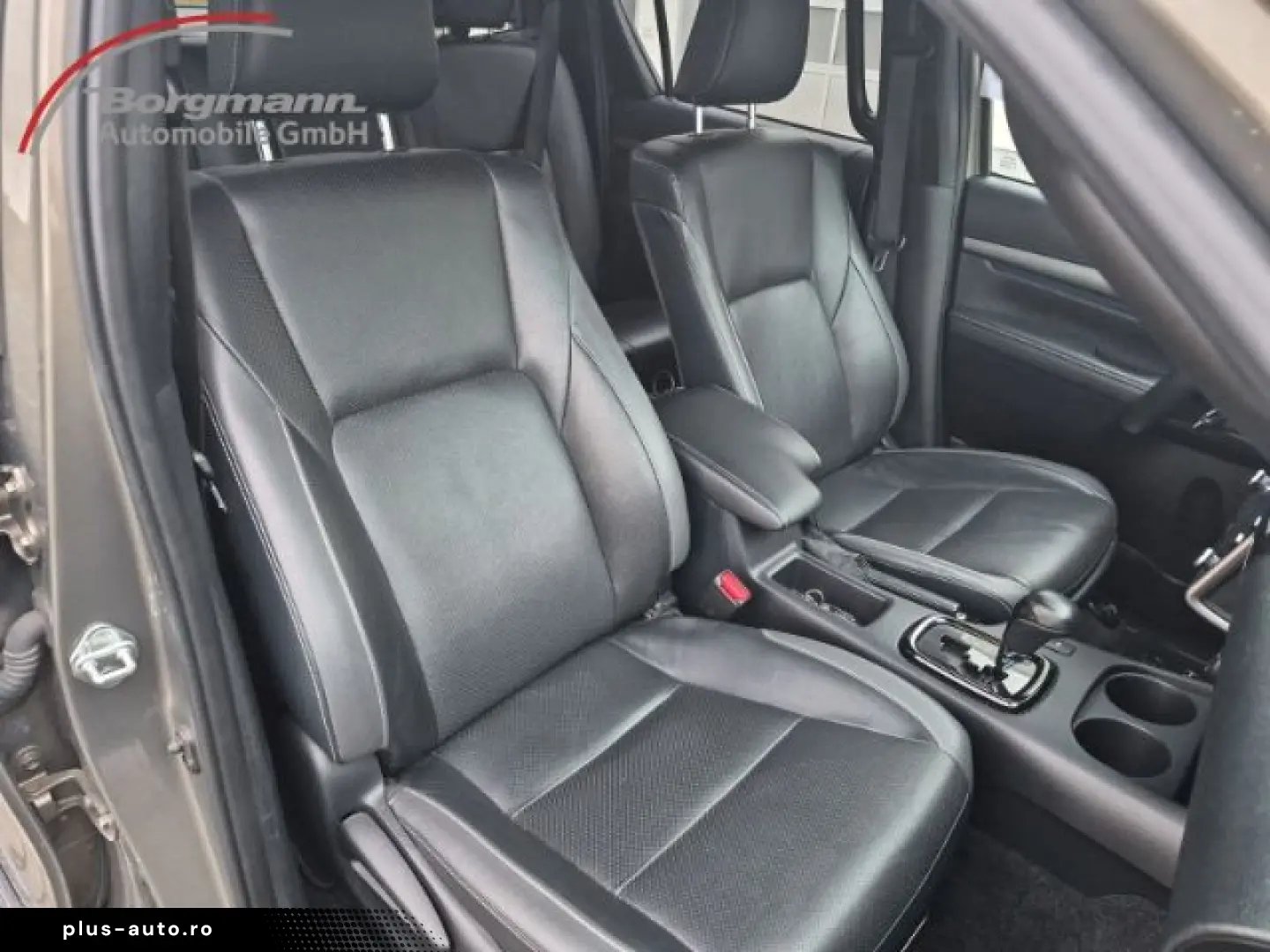 TOYOTA Hilux Double Cab Invincible 4x4 2.8 D-4D EU6d  L