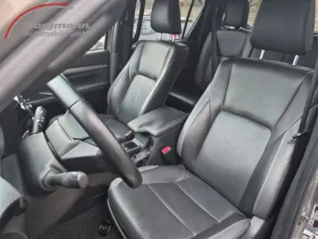 TOYOTA Hilux Double Cab Invincible 4x4 2.8 D-4D EU6d  L