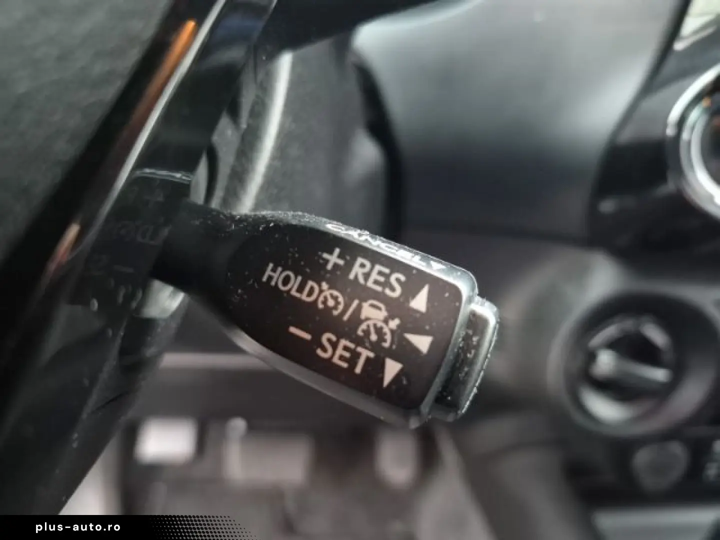 TOYOTA Hilux Double Cab Invincible 4x4 2.8 D-4D EU6d  L