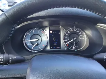 TOYOTA Hilux Double Cab 2 4 D-4D Comfort 4x4