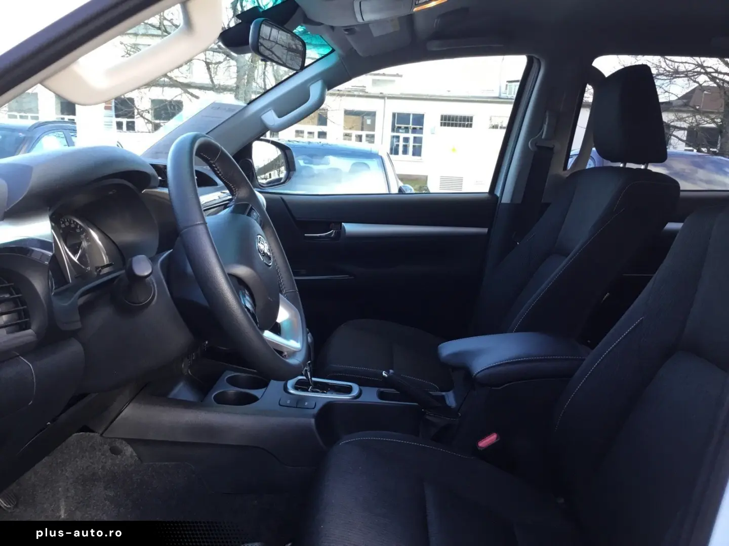 TOYOTA Hilux Double Cab 2 4 D-4D Comfort 4x4