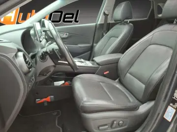 Hyundai Kona EV Premium 64 kWh
