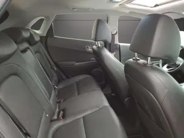 Hyundai Kona EV Premium 64 kWh