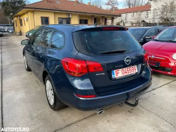 Opel Astra 2.0 CDTI DPF Edition
