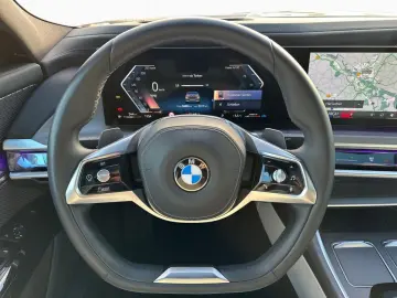 BMW 740d xDr HUD St Go 360  AHK Iconic Stdhz