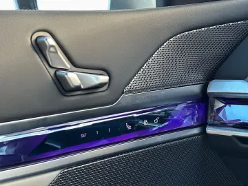 BMW 740d xDr HUD St Go 360  AHK Iconic Stdhz