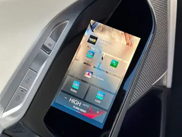 BMW 740d xDr HUD St Go 360  AHK Iconic Stdhz