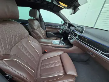 BMW 730d xDrive M Sport NAPPA 20``SHD St.Hzg.360 HUD