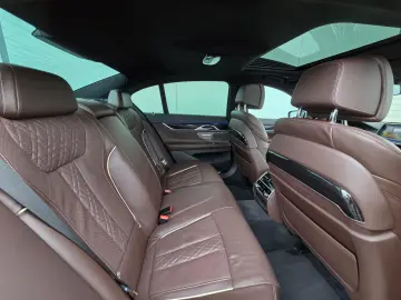 BMW 730d xDrive M Sport NAPPA 20``SHD St.Hzg.360 HUD