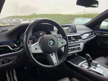 BMW 730d xDrive M Sport NAPPA 20``SHD St.Hzg.360 HUD