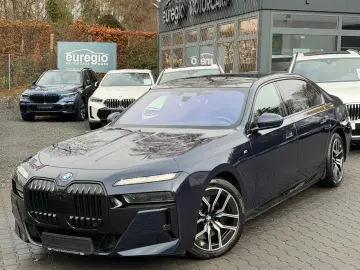 BMW 750 e xDrive DVD im fond - M Sportpaket