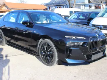 BMW 740 d xDrive M Sport  TV Spate Interior Bej