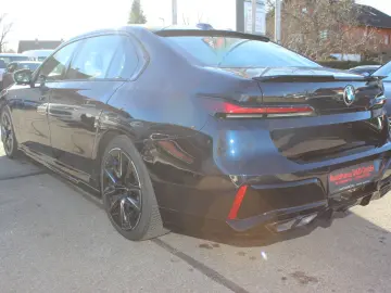 BMW 740 d xDrive M Sport  TV Spate Interior Bej