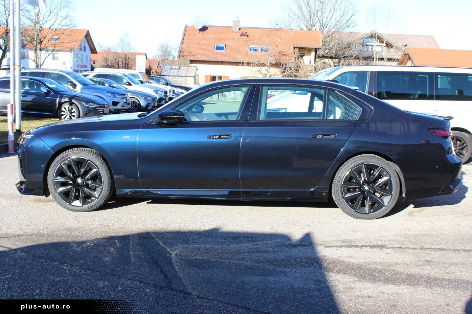 BMW 740 d xDrive M Sport  TV Spate Interior Bej