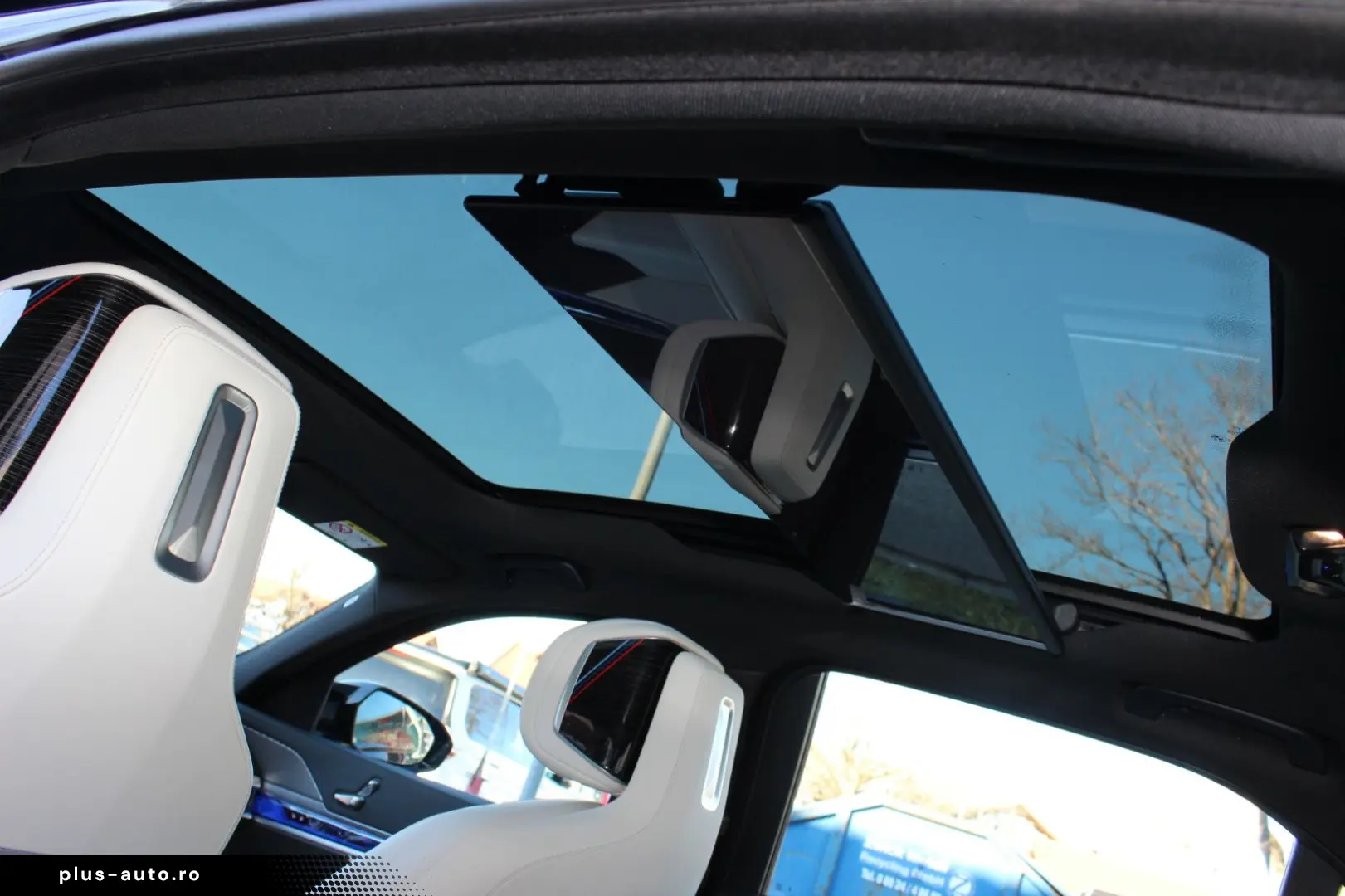 BMW 740 d xDrive M Sport  TV Spate Interior Bej