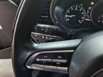 MAZDA 3 SKYACTIV X HYBRID 2.0i 186CP 2021