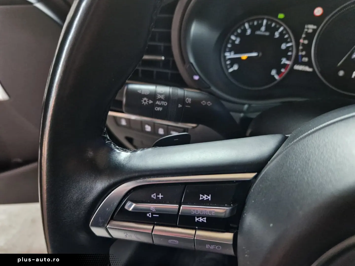 MAZDA 3 SKYACTIV X HYBRID 2.0i 186CP 2021