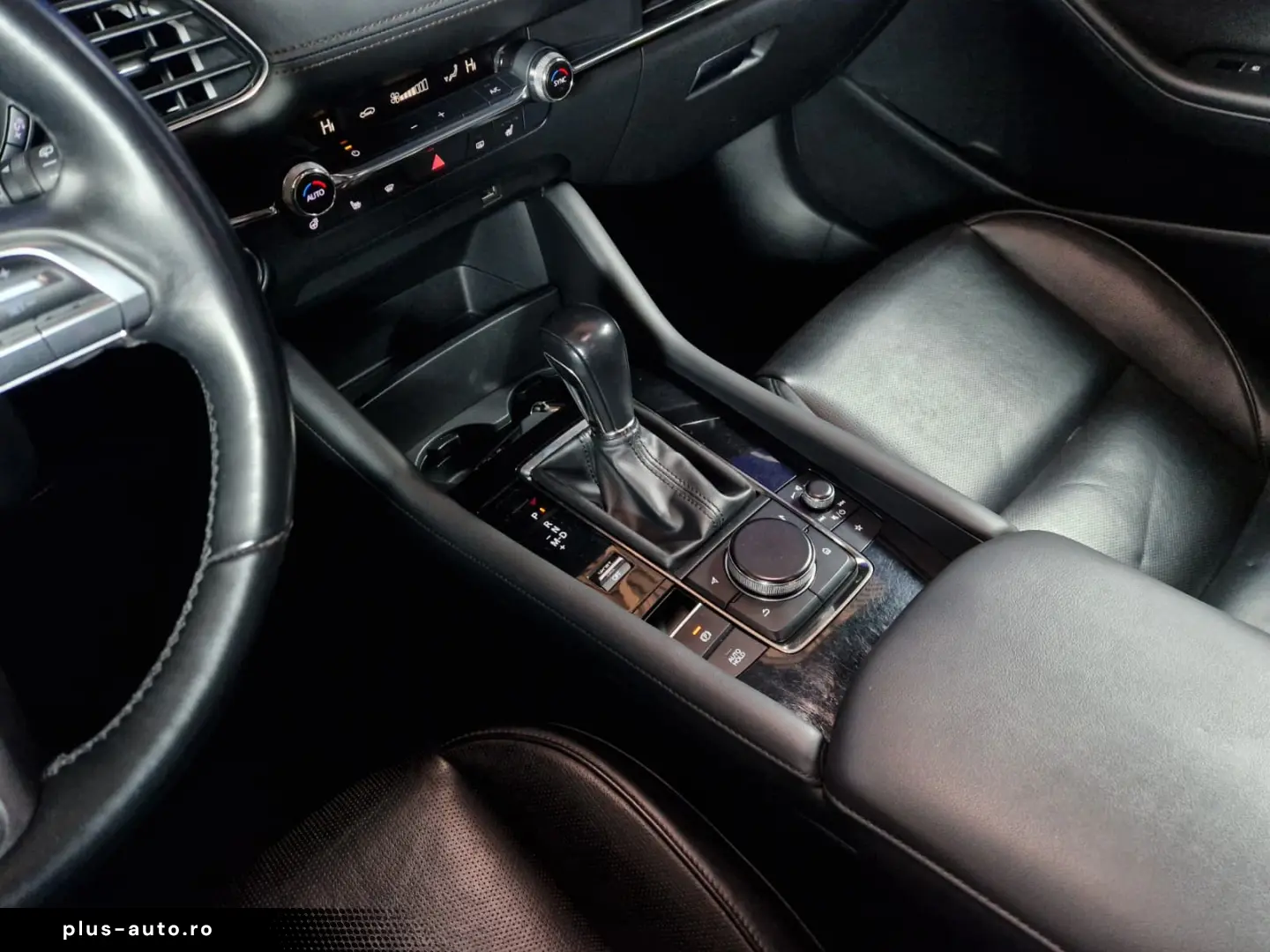 MAZDA 3 SKYACTIV X HYBRID 2.0i 186CP 2021