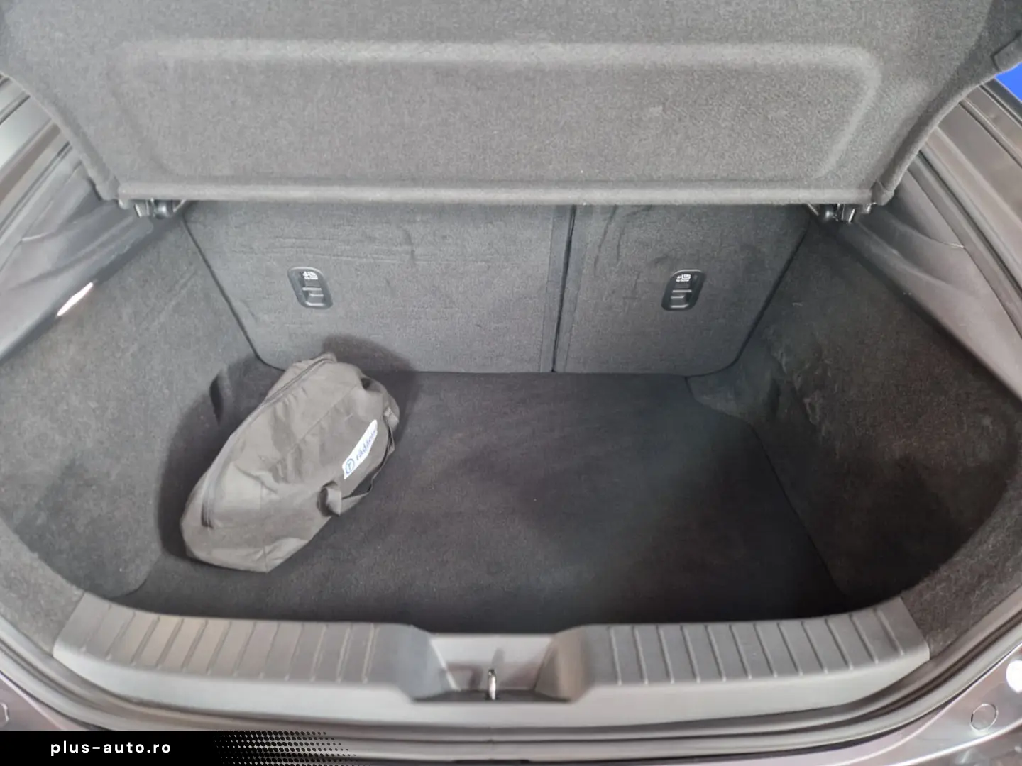 MAZDA 3 SKYACTIV X HYBRID 2.0i 186CP 2021